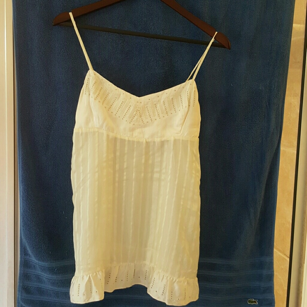 BCBGMAXAZRIA Women Runaway top. 100% silk